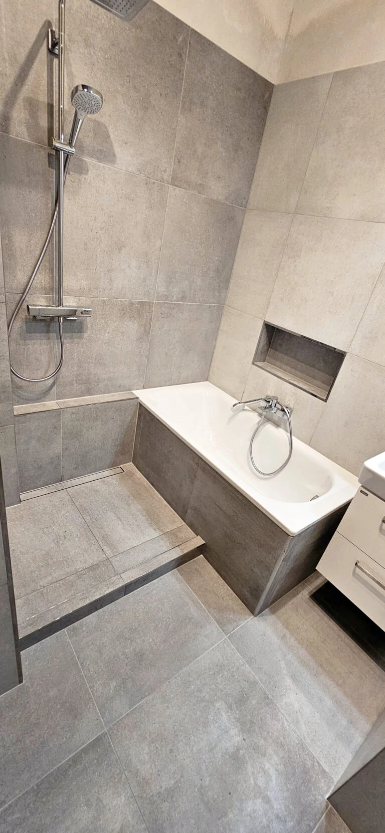 Závěsné WC s podomítkovou nádržkou
